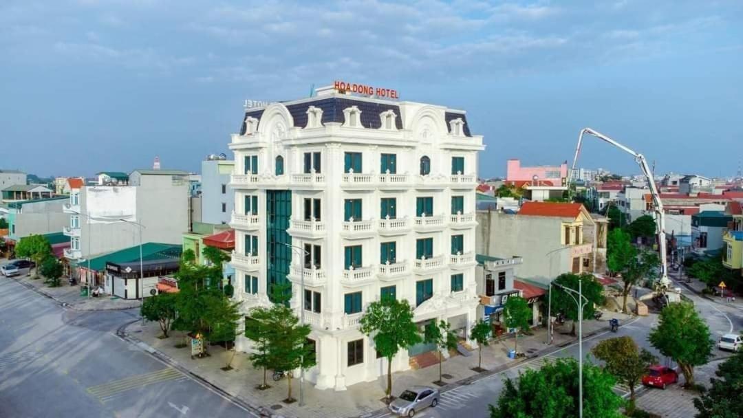 Khach San Hoa Dong Hotel Phu Ly Exterior photo