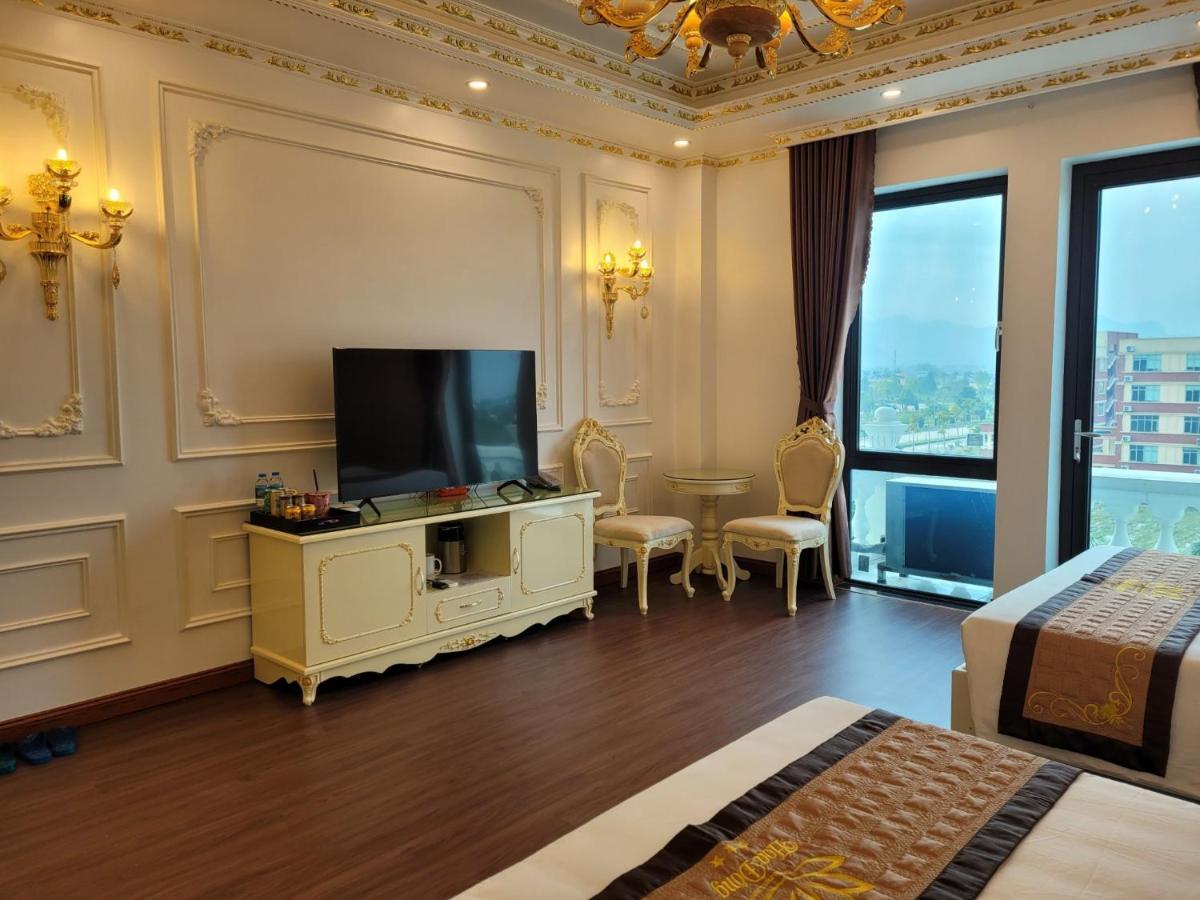 Khach San Hoa Dong Hotel Phu Ly Exterior photo