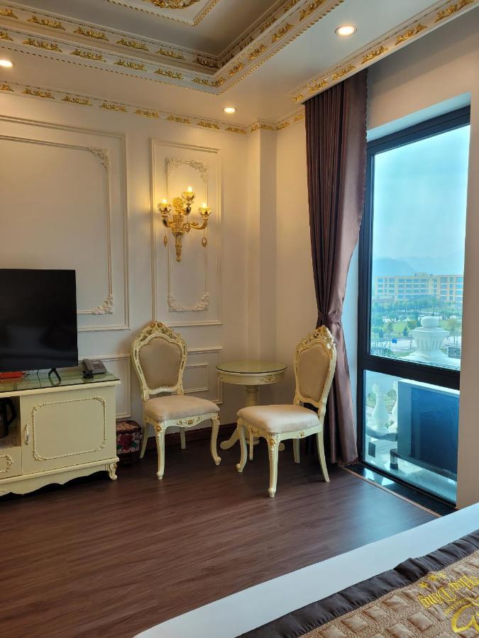 Khach San Hoa Dong Hotel Phu Ly Exterior photo