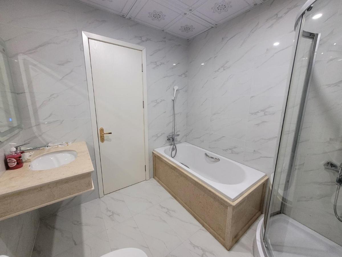 Khach San Hoa Dong Hotel Phu Ly Exterior photo