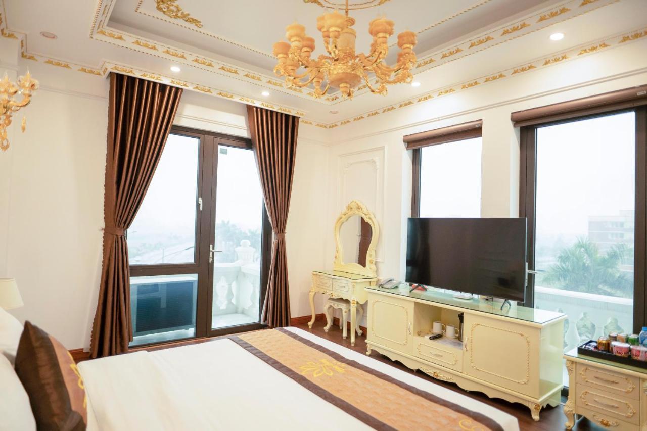 Khach San Hoa Dong Hotel Phu Ly Exterior photo
