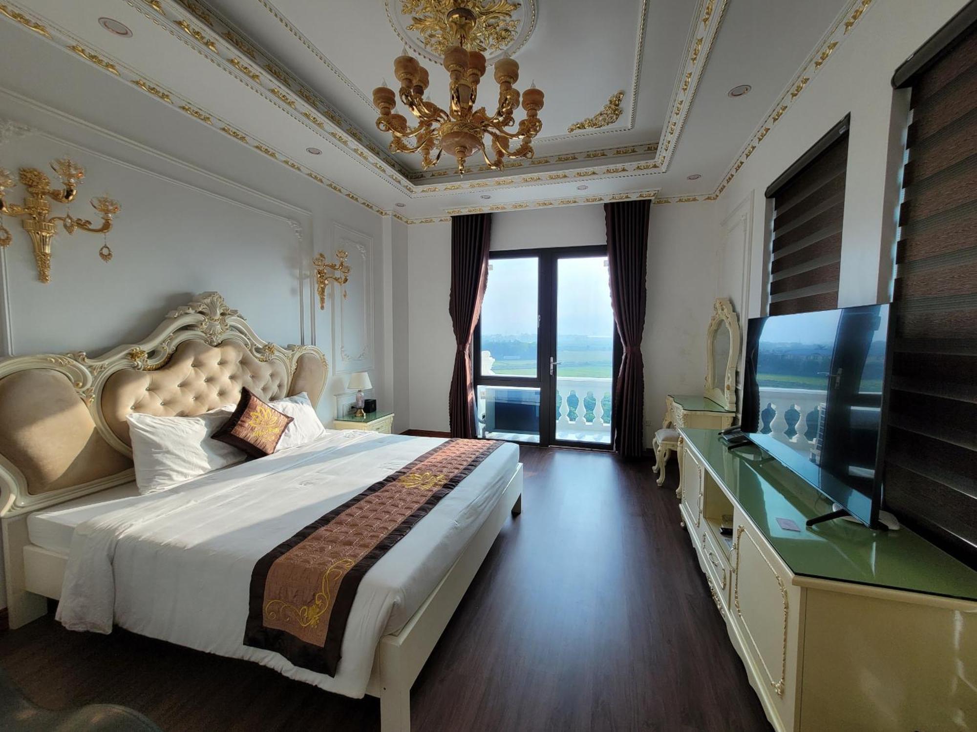 Khach San Hoa Dong Hotel Phu Ly Exterior photo